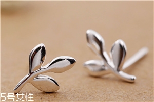 耳釘彎了怎么弄直？耳釘變彎了怎么辦？