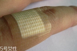 創(chuàng)可貼可以帶上飛機嗎？