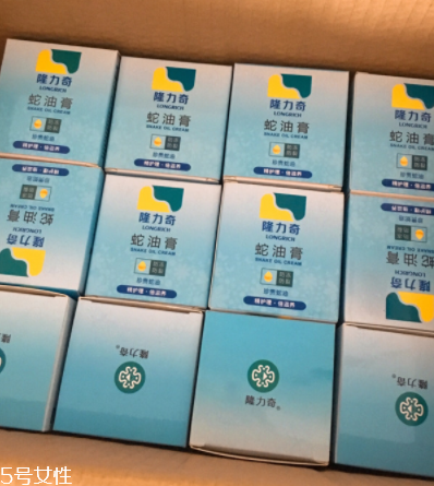 蛇油膏治腳氣嗎？腳氣可以用蛇油膏嗎？