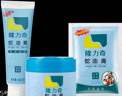 蛇油膏能治灰指甲嗎？灰指甲能用蛇油膏治嗎？