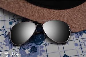 太陽(yáng)鏡往下掉怎么調(diào)整？太陽(yáng)鏡老是掉怎么辦？