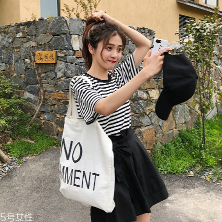 夏天穿什么t恤好看？夏季t恤穿搭圖片