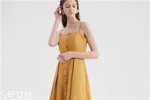 微胖穿什么連衣裙好看？微胖女生適合穿什么連衣裙？