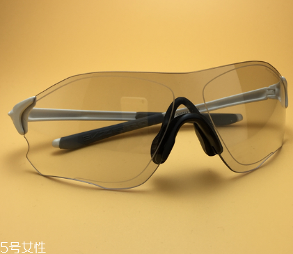oakley眼鏡怎么樣？歐克利眼鏡好嗎？