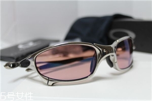 oakley眼鏡真假辨別 歐克利眼鏡怎么辨別真假？