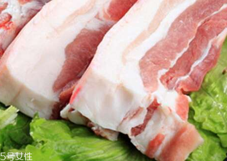 黑豬肉是黑色嗎？黑豬肉什么顏色？