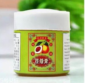 豆蔻膏過期還能涂抹嗎？過期的豆蔻膏還能用嗎？