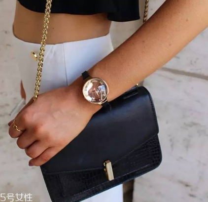 rumbatime和dw哪個(gè)好？rumba time手表好還是dw好？