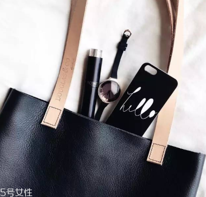 rumbatime和dw哪個(gè)好？rumba time手表好還是dw好？
