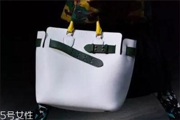 burberry the belt尺寸多大？巴寶莉貝爾特包有哪幾種尺寸？