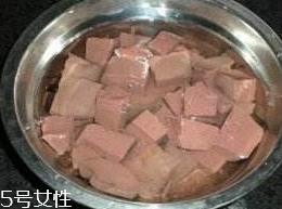 雞血和鴨血的區(qū)別 雞血和鴨血有什么不一樣？