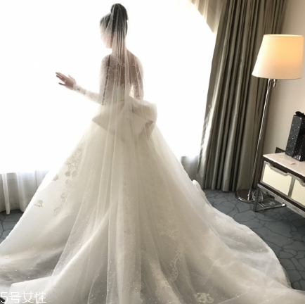 婚紗能干洗嗎？婚紗干洗會有損害嗎？
