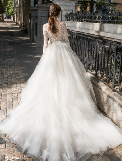 婚紗裙撐怎么折疊？婚紗裙撐怎么收起來？