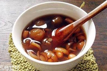 花生衣能和蜂蜜一起吃嗎？花生衣和桑棗一起煮會(huì)怎樣？