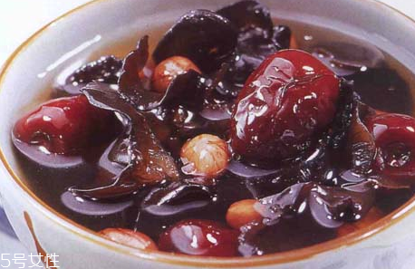 花生衣能代替紅棗嗎？花生衣和紅棗的區(qū)別