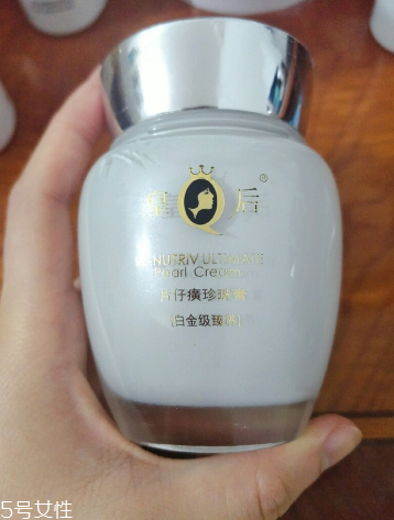 油皮晚上擦什么好？油性皮膚晚上怎么護(hù)膚？