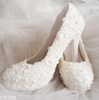 婚鞋可以提前穿嗎？婚鞋提前穿有影響嗎？
