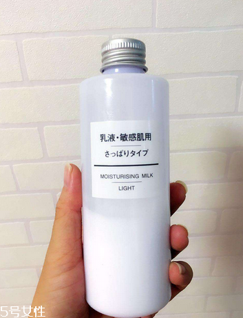 乳液是鎖水的嗎？乳液能鎖住水分嗎？