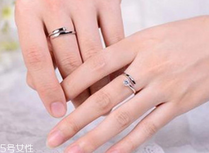 婚戒可以戴中指嗎？婚戒能戴在中指上嗎？