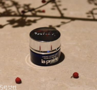 眼霜開封后保質(zhì)期多久？眼霜開封多久不能用？