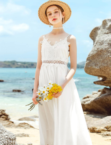 夏天穿白色裙子好看嗎？夏季白色連衣裙搭配圖片