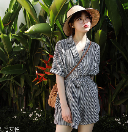 白領(lǐng)上班穿什么衣服？白領(lǐng)mm穿搭圖片
