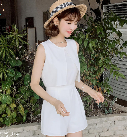 夏天穿什么連體褲好看？夏天適合穿什么連體褲？