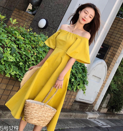 夏天穿什么顏色連衣裙好？夏天適合什么顏色連衣裙？