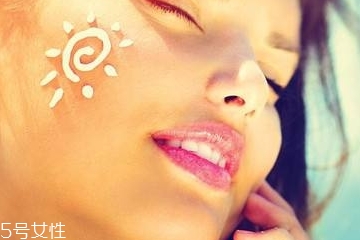 防曬霜兩年了還能用嗎？防曬霜可以用兩年嗎？