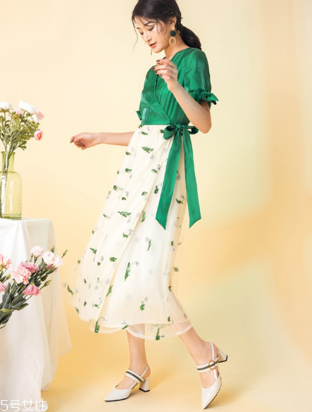 夏季面試穿什么衣服？夏季面試穿搭技巧