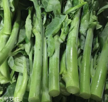 芥蘭能炒牛肉嗎？芥蘭炒牛肉的做法