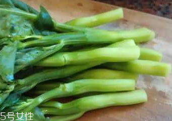 芥蘭不能和什么一起吃？芥蘭能和雞肉吃嗎？