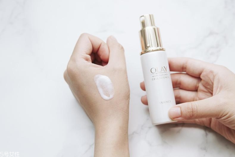 olay水感透白系列與水感透白臻粹系列哪個(gè)好？什么區(qū)別？