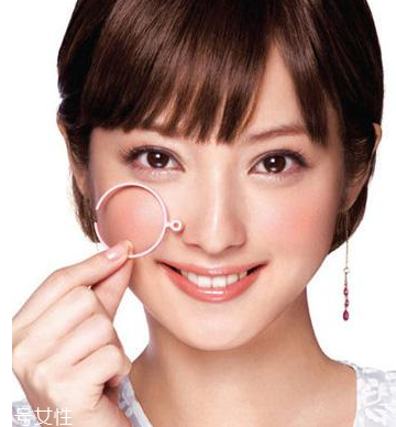 腮紅能用什么代替？沒有腮紅用什么代替？