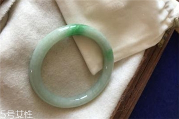 手鐲16號(hào)是多大？手鐲16號(hào)內(nèi)徑有多少厘米？