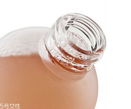 化妝水搖晃后有很多泡泡好不好？