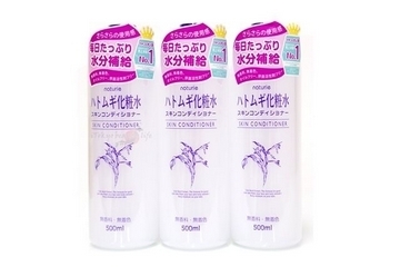 化妝水搓泥是什么東西？用化妝水臉搓泥的原因
