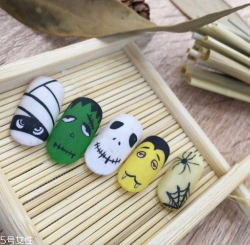 q版萬圣節(jié)美甲怎么做？q版萬圣節(jié)美甲教程