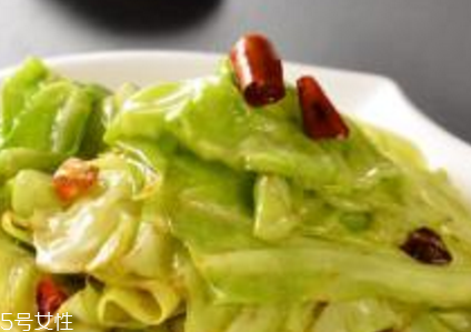 牛心菜和牛有關(guān)系嗎？牛心菜和牛沒有關(guān)系