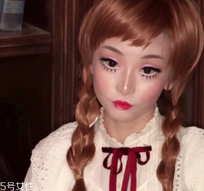 萬(wàn)圣節(jié)喪尸眼妝怎么畫？萬(wàn)圣節(jié)喪尸眼妝教程