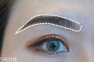 英倫毛流眉怎么畫(huà)？英倫毛流眉的畫(huà)法步驟