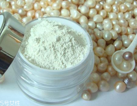 珍珠粉可以洗澡嗎？珍珠粉洗澡能去雞皮嗎？