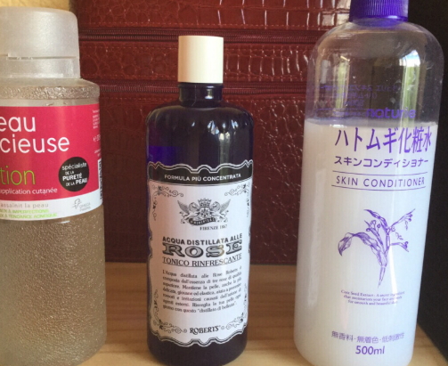 玫瑰水和薏仁水哪個(gè)好？玫瑰水和薏仁水對(duì)比