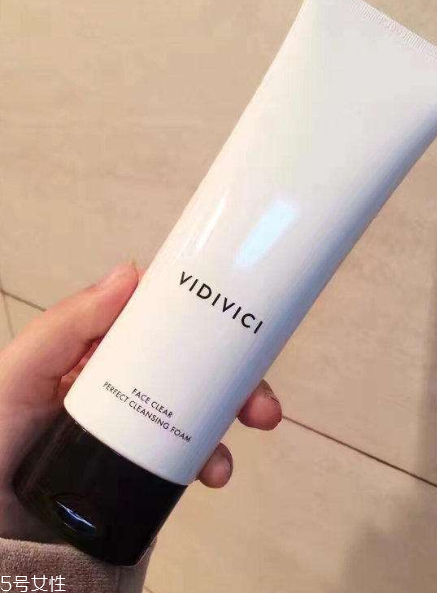 vidivici洗面奶適合什么年齡？vidivici洗面奶能卸妝嗎？