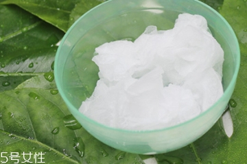 絲瓜水和薏仁水哪個(gè)好？絲瓜水和薏仁水對比