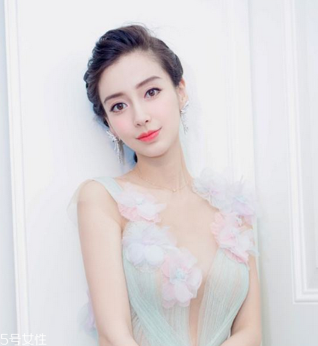 染發(fā)可以只染發(fā)尾嗎？染發(fā)怎么染發(fā)尾？