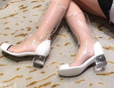 什么樣的涼鞋穿著舒服？這三款了解一下