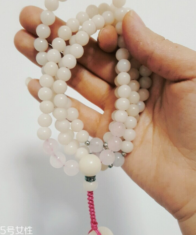 菩提根手串怎么盤玩？這樣盤包漿才好看