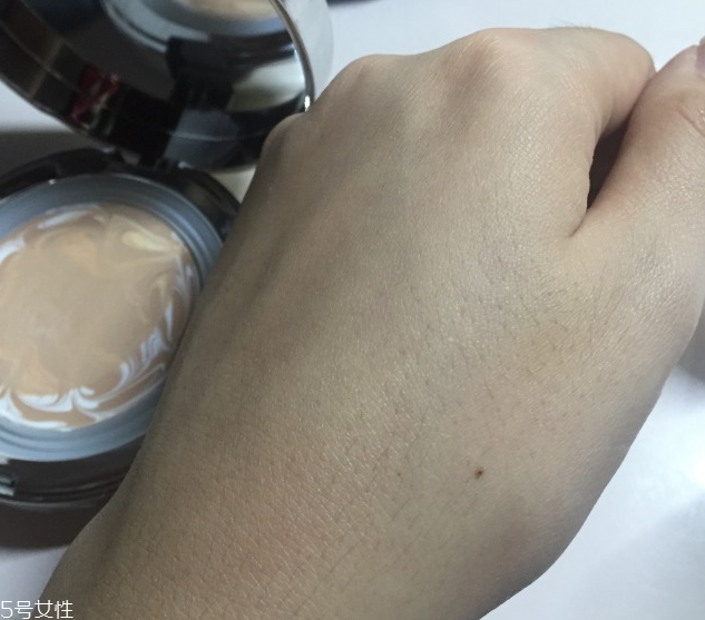 愛敬氣墊13號(hào)色怎么樣？愛敬氣墊水粉霜使用心得