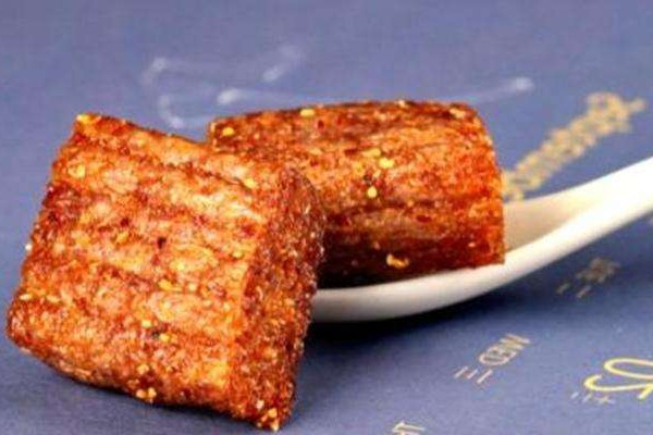 衛(wèi)龍辣條廠真的干凈么？辣條食品安全國家標準要來了